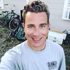 Meet your Posher, Joshua